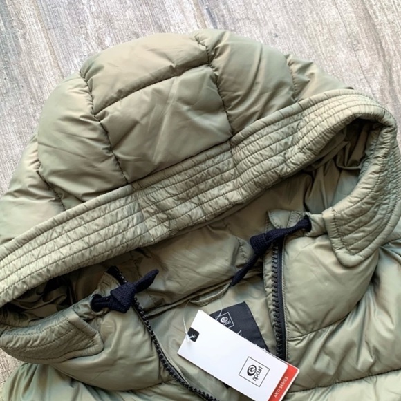 🔥🔥RIP CURL - ANTI-SERIES INSULATED PUFFER JACKET🔥🔥 - Picture 9 of 14